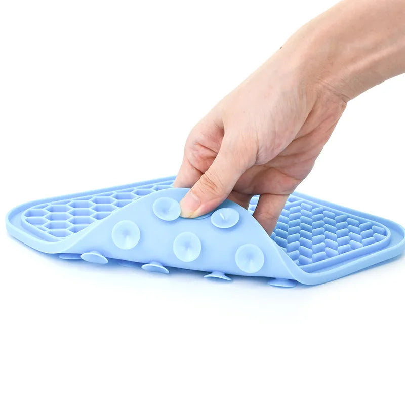 Dog Slow Feeder Mat NZ | Anxiety Relief Lick Pad with Suction Cup for Training & Calming – PawNest