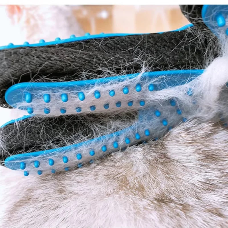 Pet Grooming Kit for Dogs, Cats & Rabbits – 2-Sided Grooming Brush & Bath Cleaning Glove for De-Shedding & De-Matting Fur