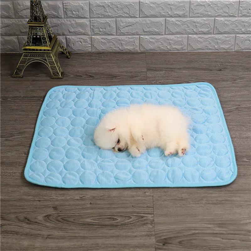 Pet Summer Cooling Pad NZ | Self-Cooling Ice Silk Dog & Cat Bed – Breathable & Comfortable – PawNest