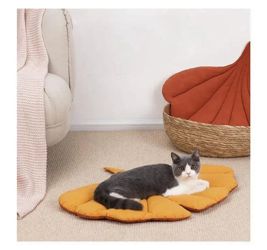 Leaf-Shaped Cat Bed Mat NZ | Soft Double-Sided Washable Pet Pad for Cats & Small Dogs – PawNest